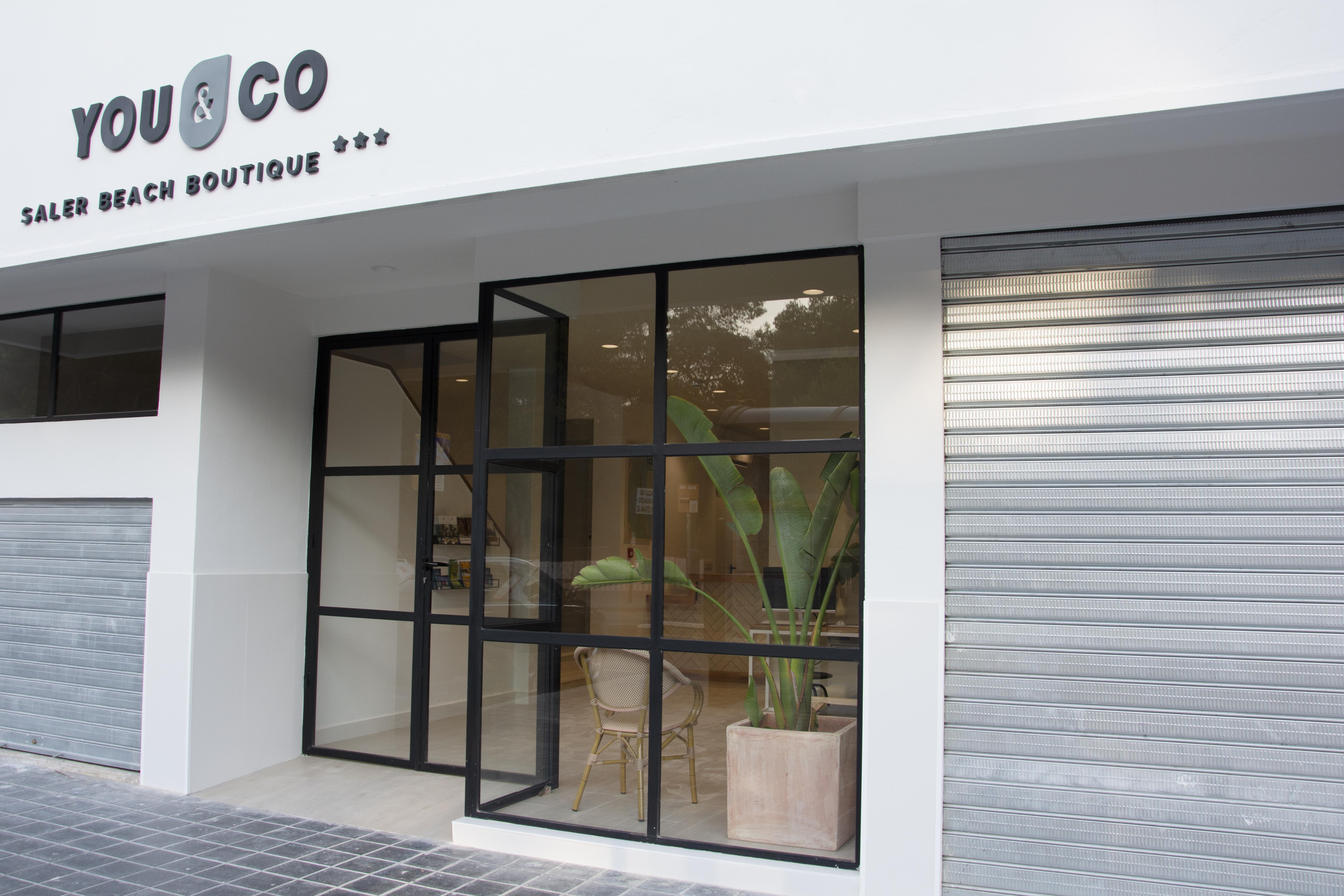 You & Co. Saler Beach Boutique Valencia Eksteriør billede